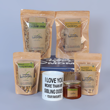 Load image into Gallery viewer, Super Mom Treats Box - Pack of 7