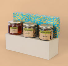 Load image into Gallery viewer, Homemade Power Trio Mix Treat Box