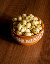 Load image into Gallery viewer, Curry Leaves Makhana 50 gm
