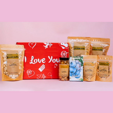 Load image into Gallery viewer, FoodCloud Munchies - I LOVE YOU Gift Box
