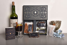 Load image into Gallery viewer, Mulled Wine Kit with Wine Glasses - Premium Gift Box - Makes 5 litres of Mulled Wine With 5 infusion bags
